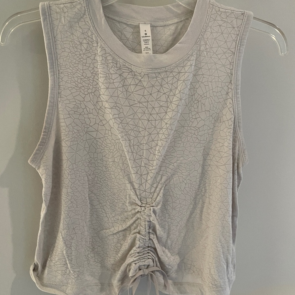 Lululemon light grey sleeveless tank top size 6